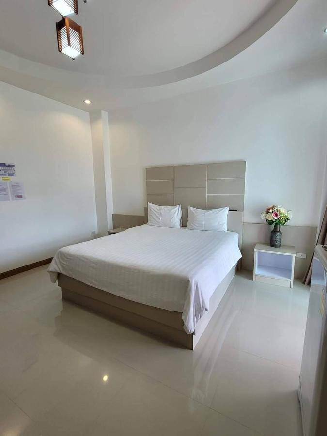 Ketsara Hotel Maha Sarakham Luaran gambar